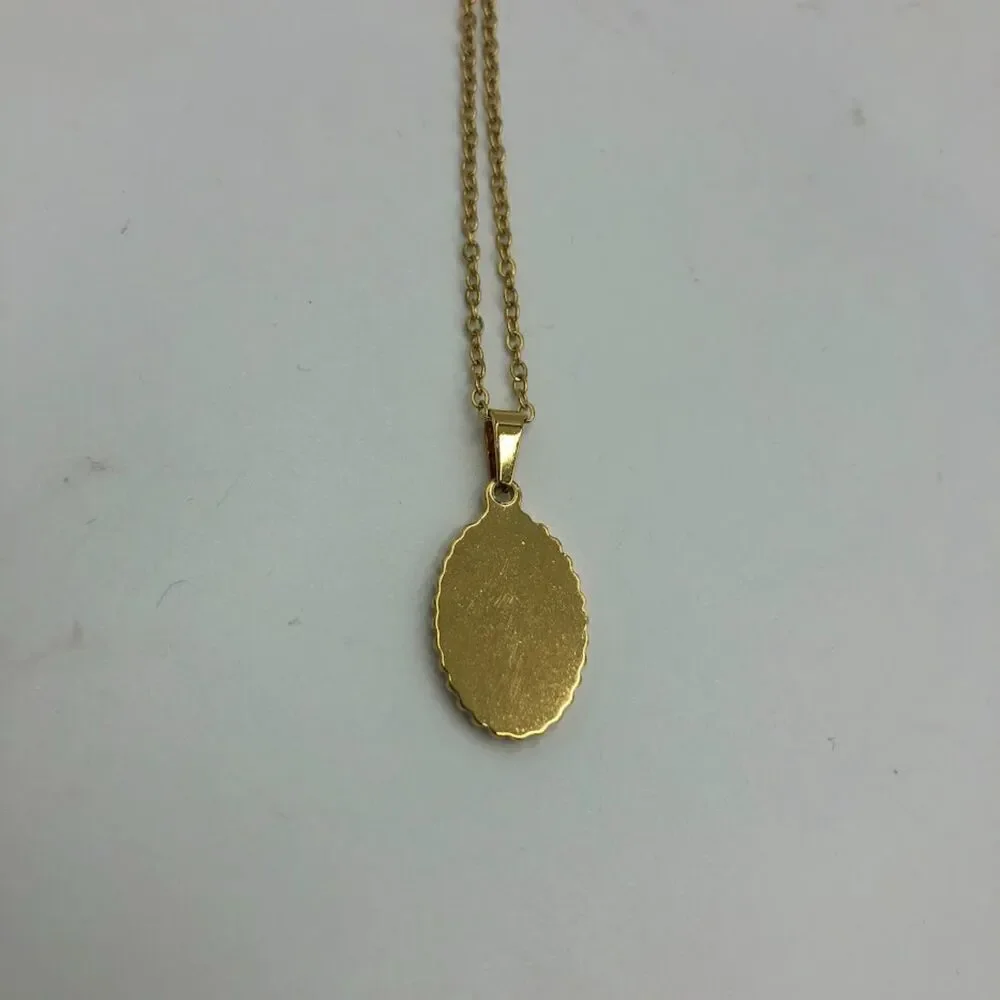 18K Gold Plated Round Cross Faith Religious Necklace Hypoallergenic Waterproof